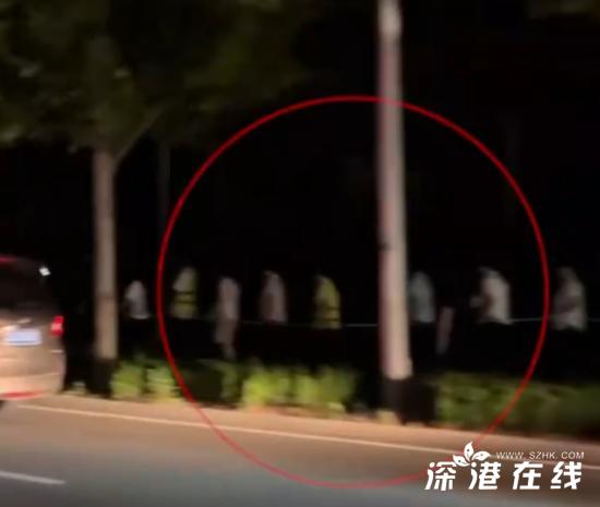 山东一地凌晨数十人蒙眼列队湖边走 警方介入调查：文化公司组织，已报备！ (https://www.astrots.cn/) 生肖解读 第1张